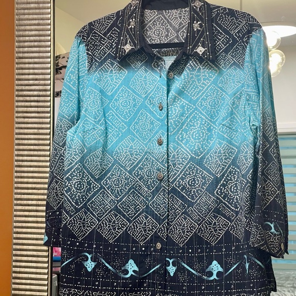 Jacket with Matching Camisole with Metallic Embroidery - Picture 8 of 9